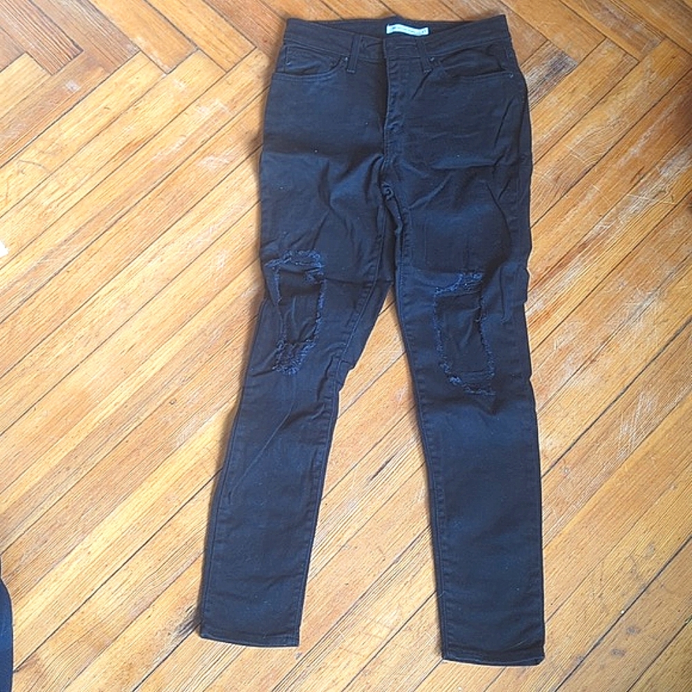 Levi's 721 Skinny High Rise Ripped Jeans